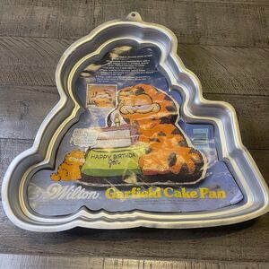 Vintage 1978 Garfield Wilton Happy Birthday Jon Cake Pan (With Eye Accessory)